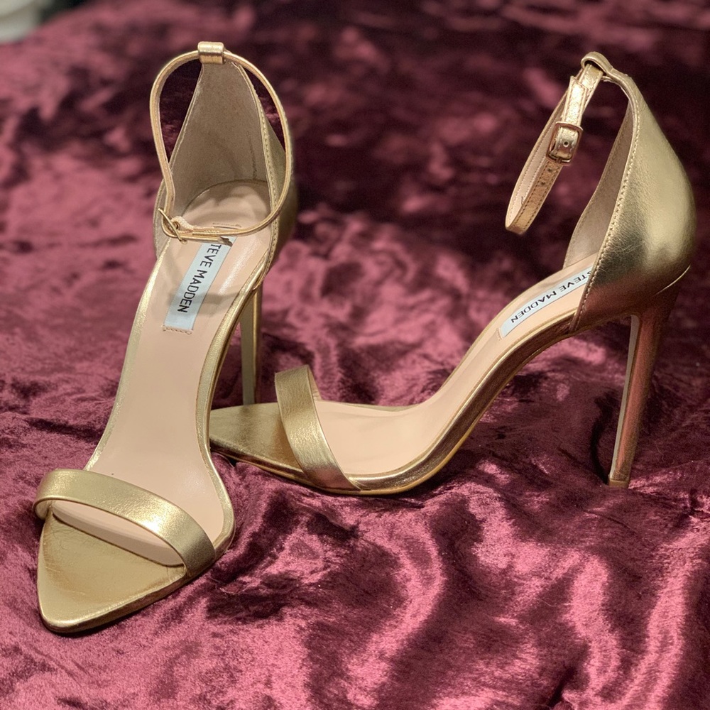 Steve Madden Sane Metallic Gold